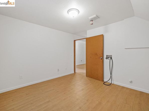 3228 Magnolia St, Oakland CA 94608