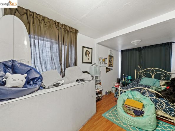 3228 Magnolia St, Oakland CA 94608