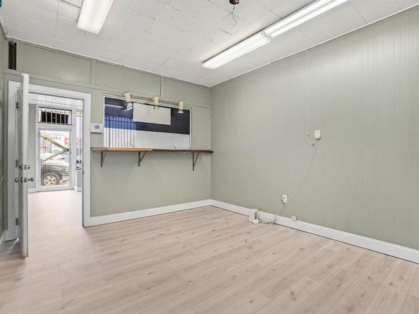 649 23Rd Street, Richmond CA 94804