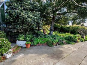 3140 E 27Th St, Oakland CA 94601