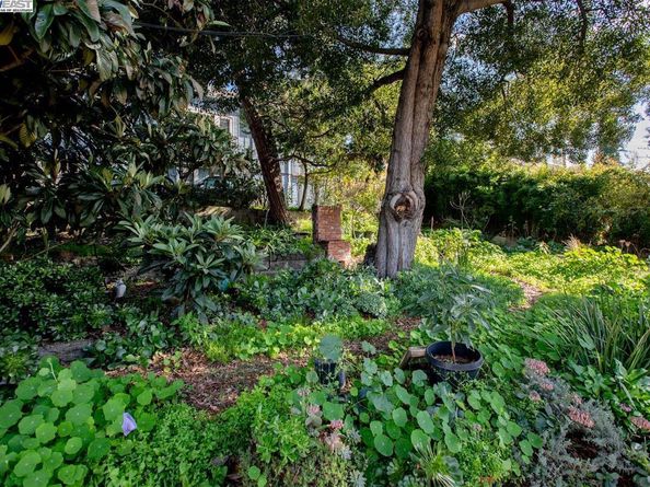 3140 E 27Th St, Oakland CA 94601