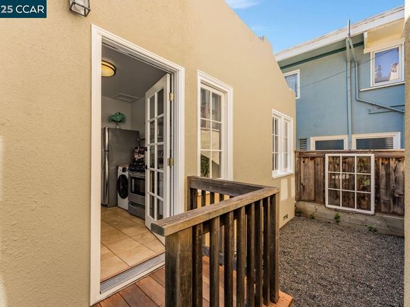 654 Mandana Blvd, Oakland CA 94610