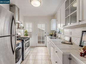 654 Mandana Blvd, Oakland CA 94610