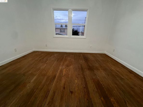 3486 39th Ave, Oakland CA 94619
