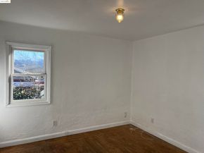3486 39th Ave, Oakland CA 94619