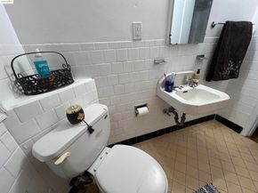 3486 39th Ave, Oakland CA 94619