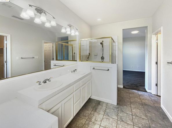 51 Village Square PL, Pleasant Hill CA 94523