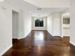 51 Village Square PL, Pleasant Hill CA 94523