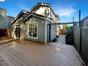 51 Village Square PL, Pleasant Hill CA 94523