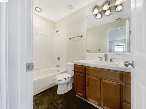 51 Village Square PL, Pleasant Hill CA 94523
