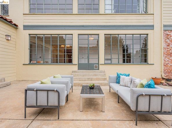 44 Highgate Rd, Kensington CA 94707