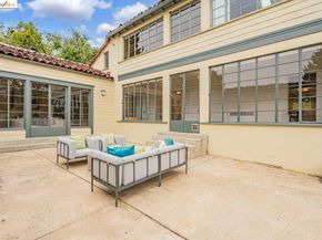 44 Highgate Rd, Kensington CA 94707