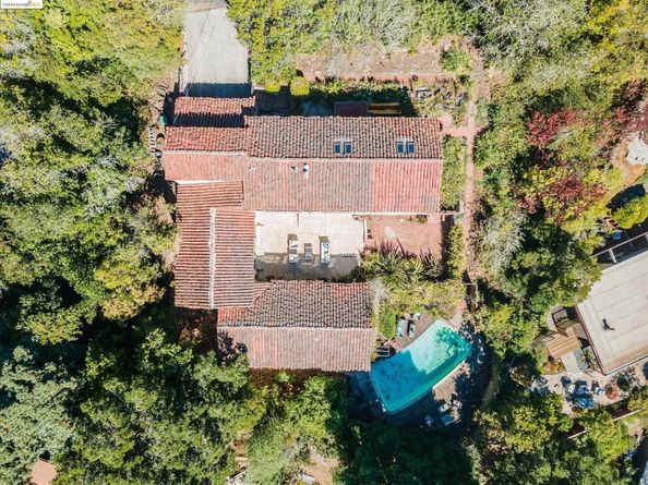 44 Highgate Rd, Kensington CA 94707