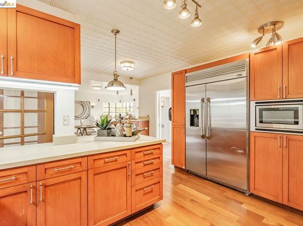 44 Highgate Rd, Kensington CA 94707