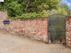 44 Highgate Rd, Kensington CA 94707