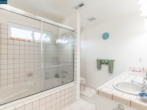 10 Dove Ln, Richmond CA 94803