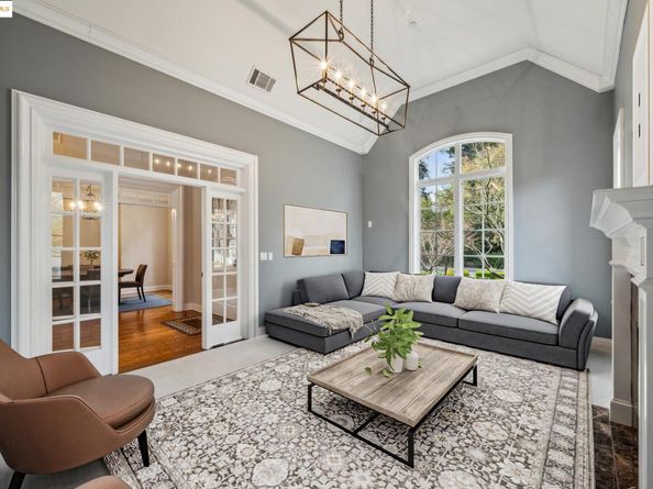 21 Samantha Dr, Lafayette CA 94549