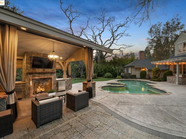 21 Samantha Dr, Lafayette CA 94549