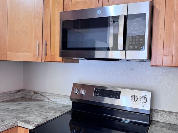 23 Raintree Court 15, Hayward CA 94544