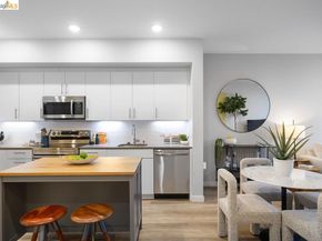 260 Brooklyn Basin Way 538, Oakland CA 94606
