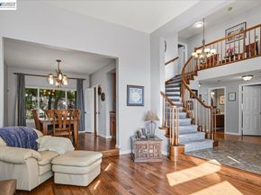 466 Crystalline Dr, Fremont CA 94539