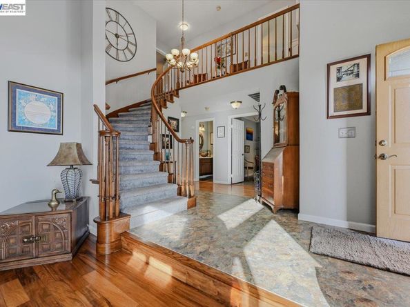 466 Crystalline Dr, Fremont CA 94539