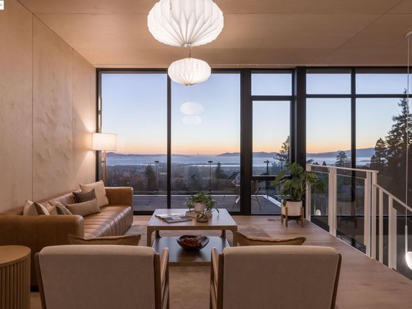 1136 Keith Ave, Berkeley CA 94708