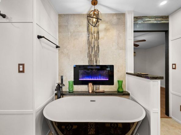 699 Fiesta Place, Hayward CA 94544