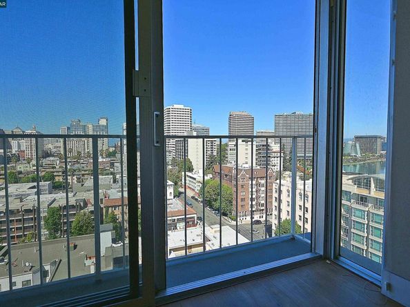 1555 Lakeside Drive 184, Oakland CA 94612