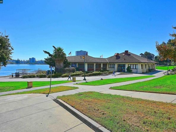 1555 Lakeside Drive 184, Oakland CA 94612