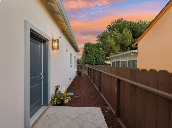 265 Berry Avenue, Hayward CA 94544