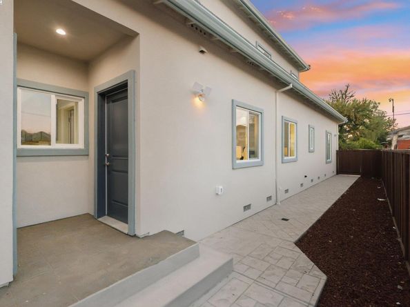 265 Berry Avenue, Hayward CA 94544