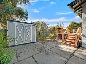 2543 Francis Dr, Pinole CA 94564