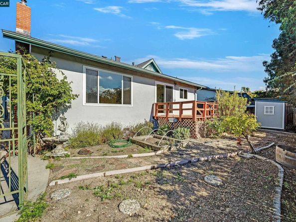 2543 Francis Dr, Pinole CA 94564