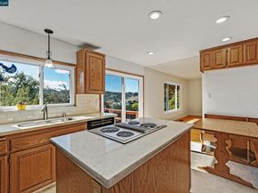 2543 Francis Dr, Pinole CA 94564