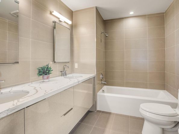 3535 Wawona St 431, San Francisco CA 94116