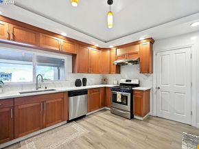 3419 Del Valle Cir, San Leandro CA 94578