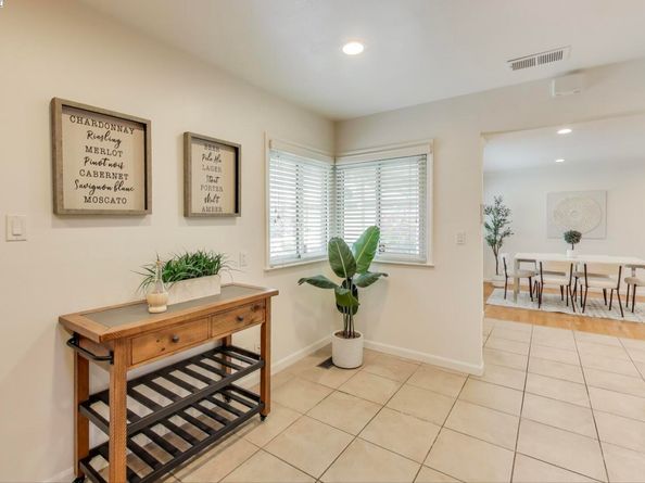 15535 Sedgeman St, San Leandro CA 94579