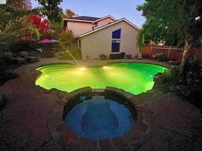 300 Lodgepole Ct, Martinez CA 94553
