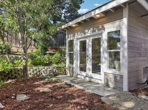 300 Lodgepole Ct, Martinez CA 94553