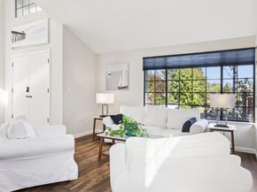 300 Lodgepole Ct, Martinez CA 94553