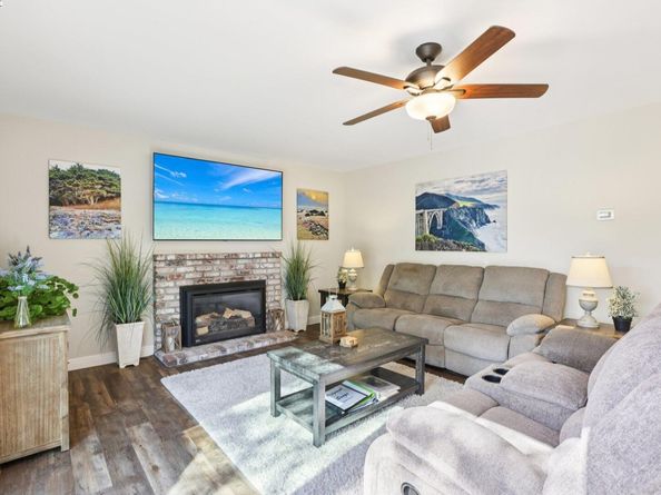 300 Lodgepole Ct, Martinez CA 94553