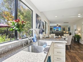 300 Lodgepole Ct, Martinez CA 94553