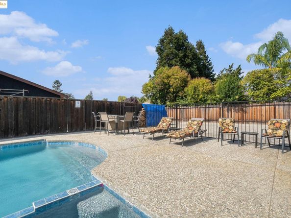 3622 Delancey Ln, Concord CA 94519