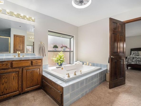 3622 Delancey Ln, Concord CA 94519