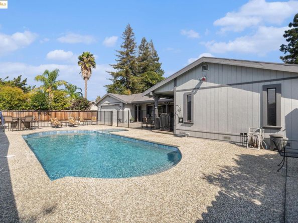 3622 Delancey Ln, Concord CA 94519