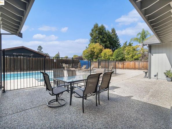 3622 Delancey Ln, Concord CA 94519