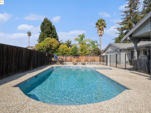 3622 Delancey Ln, Concord CA 94519
