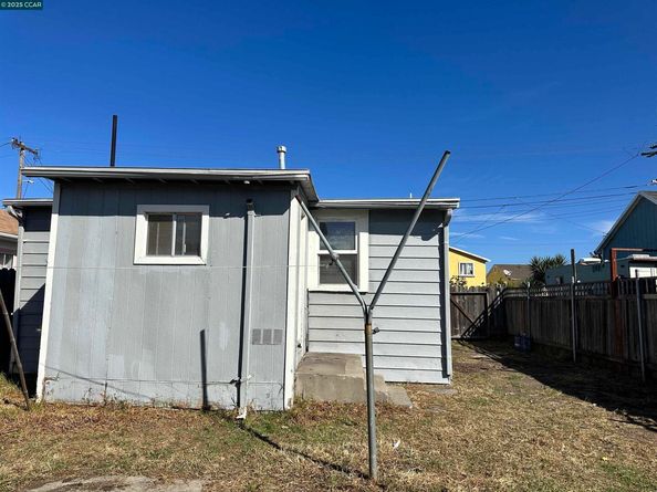1800 Post Ave, San Pablo CA 94806