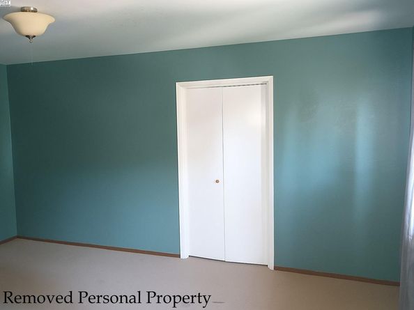 7403 Skyline Blvd, Oakland CA 94611